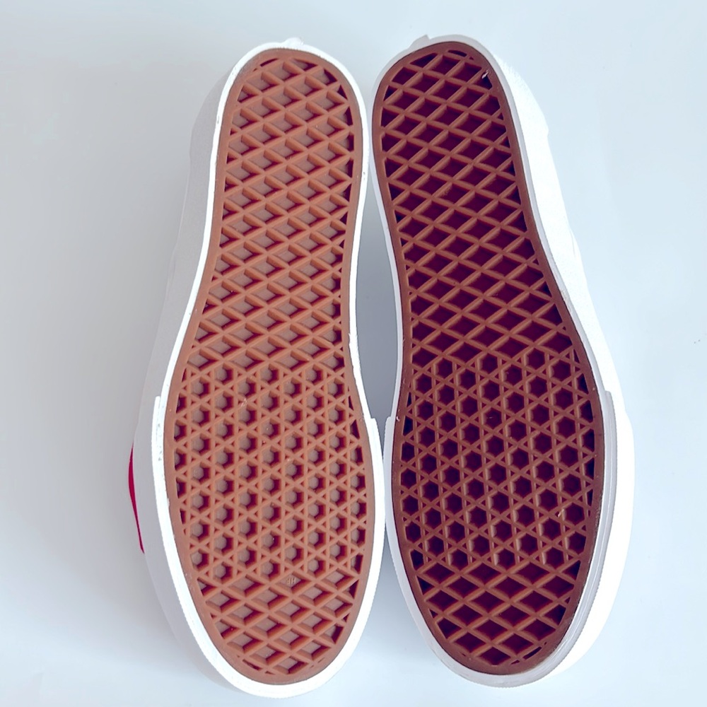 New In Box Vans Classic Slip-On Platform True White Skate Sneaker Shoes - Picture 3 of 5